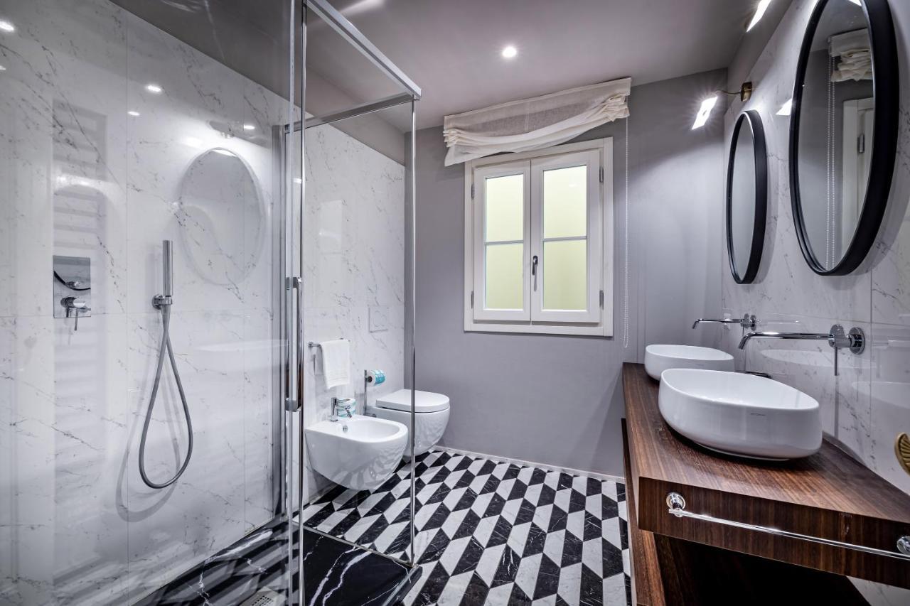 Hs4U Ricasoli Luxury Apartment Near Duomo N. 3 Firenze Eksteriør billede