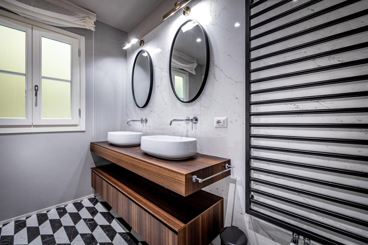 Hs4U Ricasoli Luxury Apartment Near Duomo N. 3 Firenze Eksteriør billede